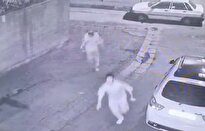 ببینید / سارقین منزل که همسایه‌ها را با قمه دنبال کردند!