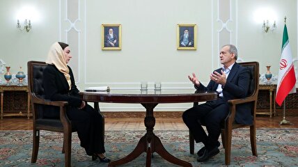 ویدیو / وقتی پزشکیان از مترجم ایراد می‌گیرد