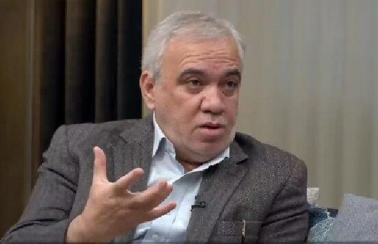 این آقا از طریق دفتر رییس جمهور می‌خواهد به استقلال برگردد/ فرهاد مجیدی بالاخره سرمربی استقلال می‌شود!