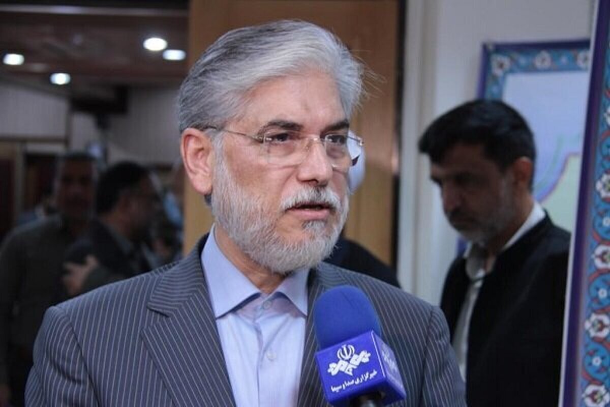 وزیر علوم: نگهداری کالا‌ها در بندر شهید رجایی مبتنی بر مطالعات علمی نبوده/ عجیب است که چند ماه و گاهی چند سال، یک کالا در بندر می‌ماند