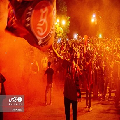 تصاویر: جشن خیابانی تبریزی‌ها پس از قهرمانی تراکتور در لیگ برتر فوتبال