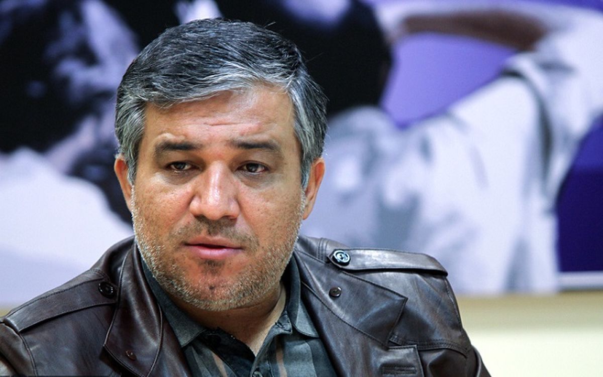 تاجرنیا: از الان استقلال را مدعی بدانید!