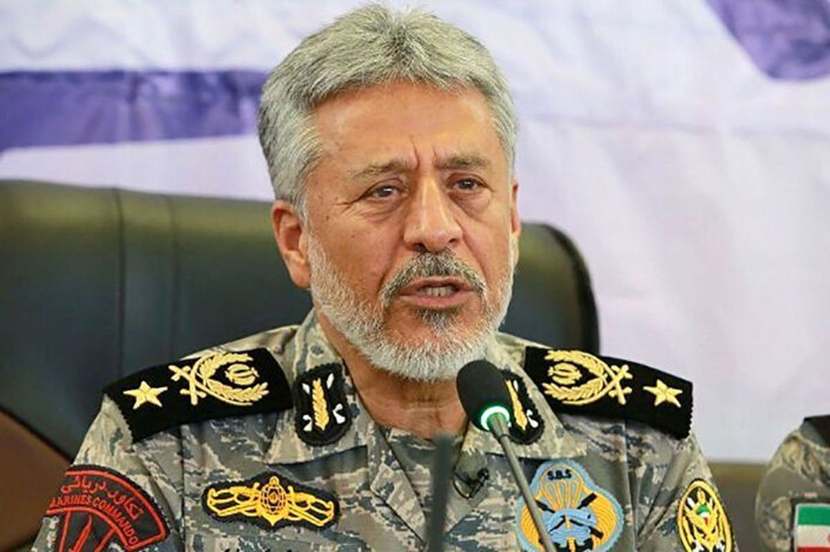 دریادار سیاری، معاون هماهنگ کننده ارتش: باید خودمان را برای آینده آماده کنیم/ با وضعیت فعلی و تجهیزات کنونی، نمی‌توانیم در برابر تهدیدات آینده ایستادگی کنیم/ امنیت در سه کلید واژه حفظ «تمامیت ارضی»، «استقلال کشور» و «نظام جمهوری اسلامی» خلاصه می‌شود
