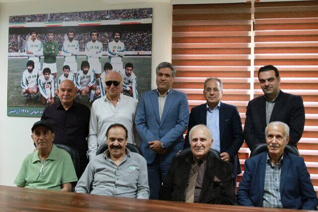 گفت و گوی بزرگان فوتبال ایران با حسن روشن