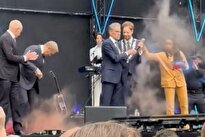 ببینید / پرتاب بمب دودزا به نخست‌وزیران هلند و لهستان