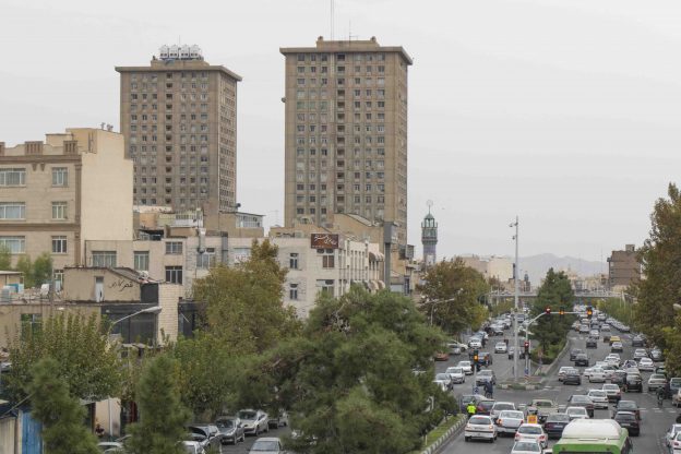 بررسی هزینه اجاره و خرید آپارتمان در ستارخان