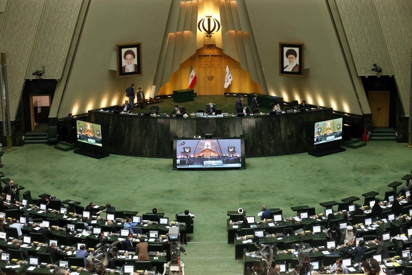 درخواست مجلس برای واردات خودروهای ایمن و ارزان