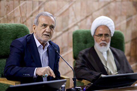 پزشکیان: اصولگرای محکمی هستم و با تمام وجود به اصلاحات معتقدم / حزب بد نیست اما پشتوانه خویشاوندی و یا وابستگی حزبی ندارم