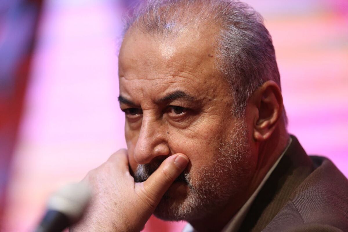 طوفان رضا درویش: از هواداران عذرخواهی می‌کنم/ تئوری چیدند تا پرسپولیس قهرمان نشود/ دیگر تعهدی نمی‌دهم و هرچقدر بخواهم خرج می‌کنم/ کشاله نشان دادند، محروم نشدند!