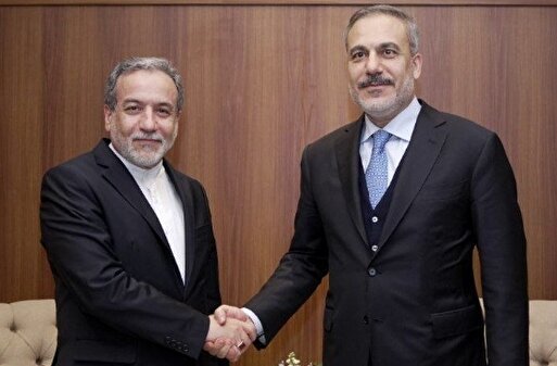 عراقچی: آمادگی داریم تعاملی برد-برد را در ازای خاتمه تحریم‌ها شکل دهیم / حقوق ایران در بهره‌مندی از انرژی صلح‌آمیز هسته‌ای قابل چشم‌پوشی نیست