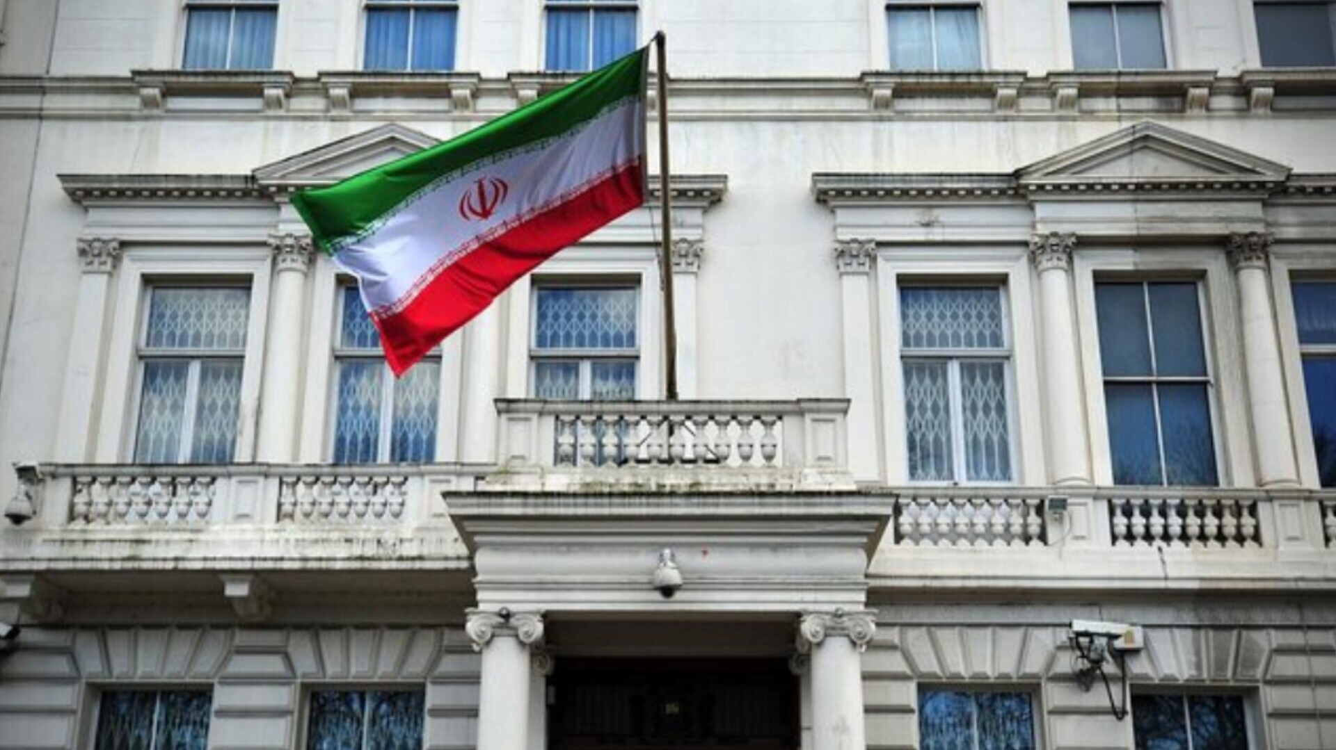 انگلیس سفیر ایران را احضار کرد/ دلیل؛ متهم‌شدن سه شهروند ایرانی تحت «قانون امنیت ملی» و صدور کیفرخواست علیه آن‌ها