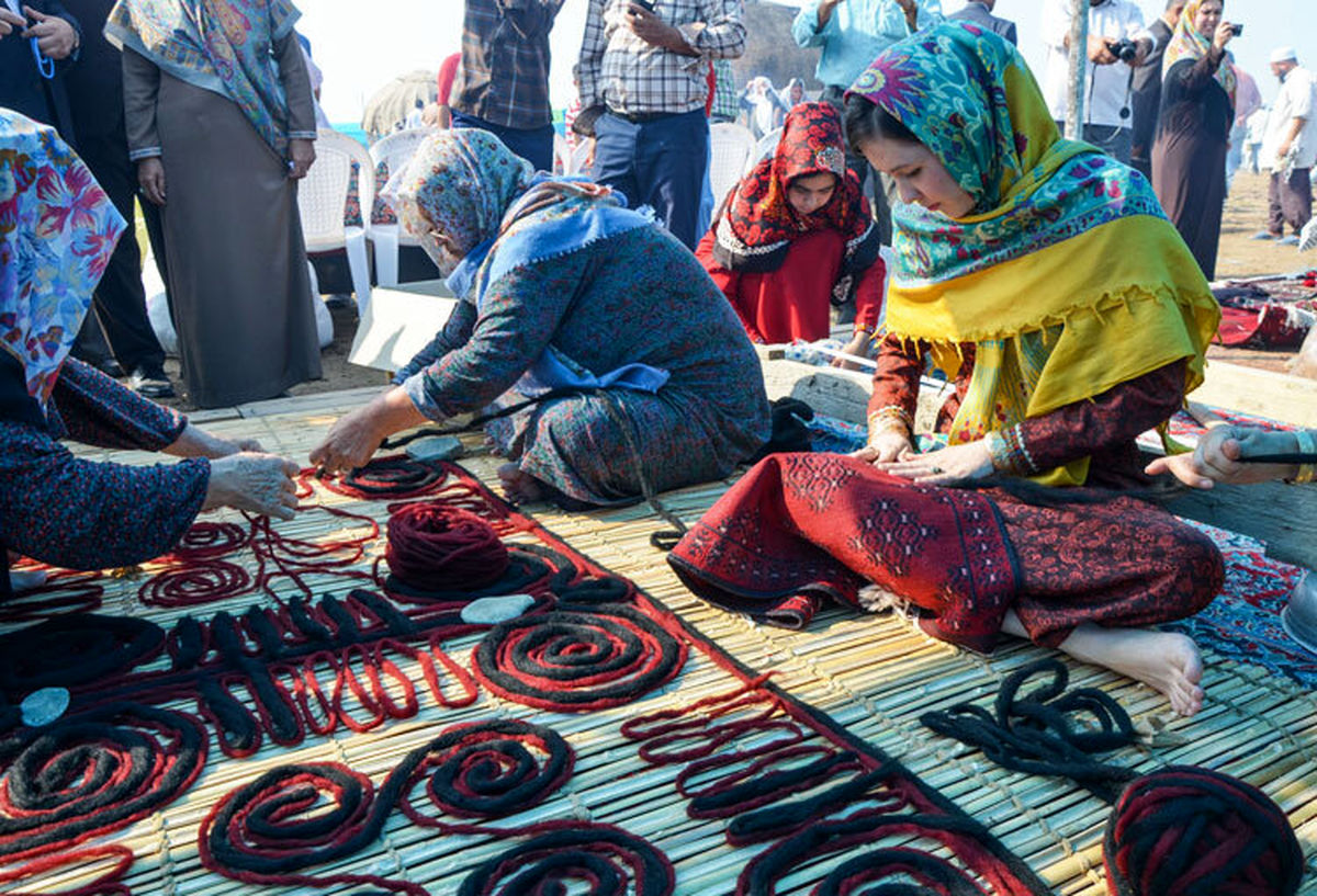وزارت کار به دنبال توسعه مشاغل خرد و خانگی