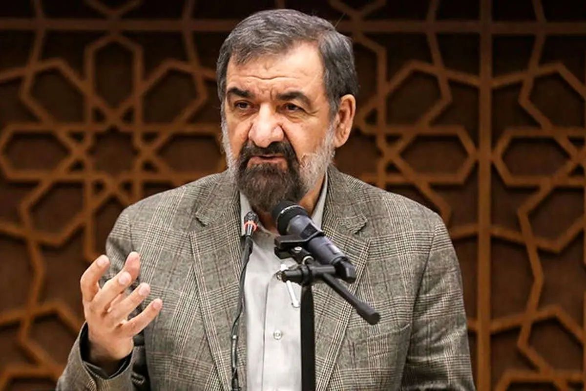 محسن رضایی: اینکه لحظاتی قبل از سقوط بالگرد رئیس‌جمهور، یک طوفان عظیم در آسمان مشهد پیدا شد، مشخص می‌کند که این شهادت خیلی معنا دارد/ فقط عارفان بزرگ می‌دانند که در ورای این موضوع، چه فلسفه‌ای وجود دارد