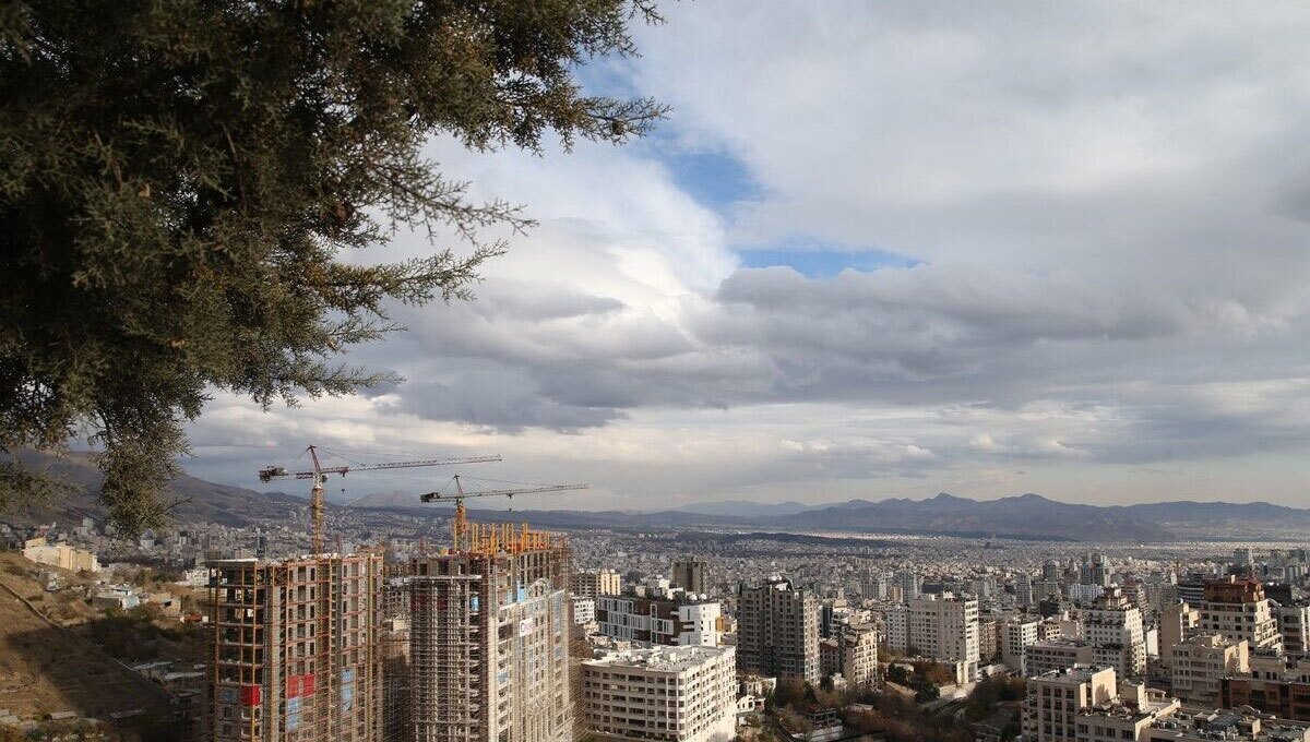 هوای تهران تا یکشنبه همراه با باد و غبار