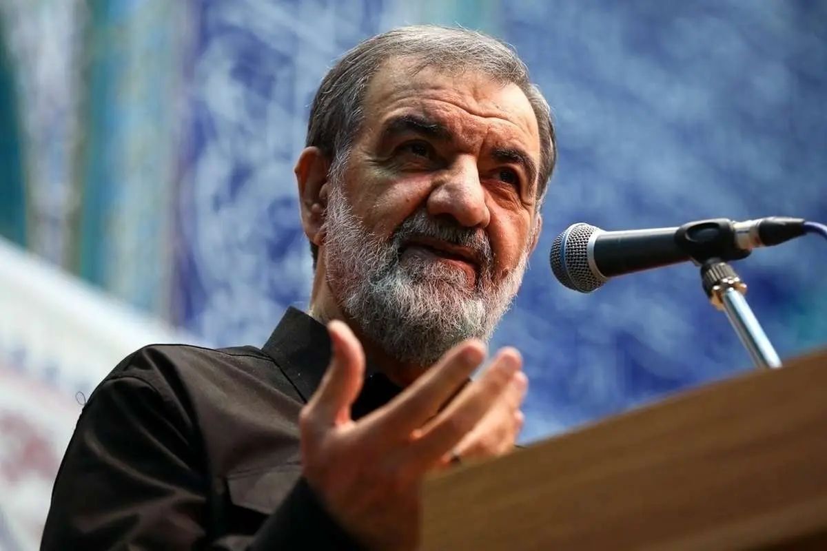 محسن رضایی: با آقای رئیسی در دولت صحبت کردم که شما از خیر معاونت اقتصادی [برای من] بگذرید