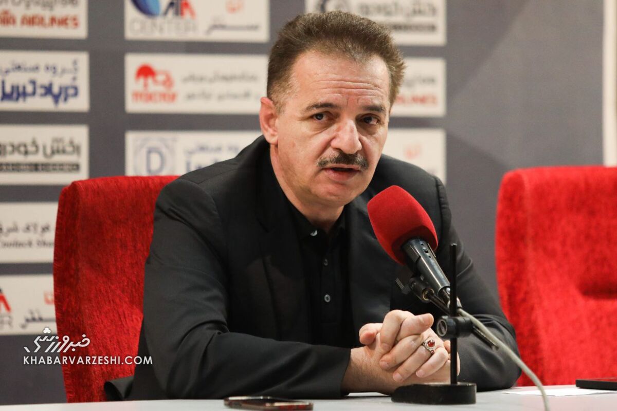زنوزی: با این قیمت‌ها بازیکن ایرانی نمی‌خرم! همه بازیکنان ما به جز یک نفر قرارداد دارند/ ۴ مهره خارجی جذب می‌کنیم!