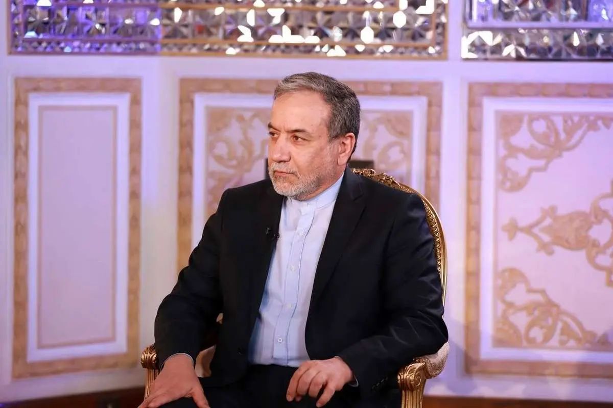 عراقچی: غنی‌سازی ما با توافق و یا بدون آن، ادامه پیدا می‌کند/ اینکه یک موضوعی حل نمی‌شود، دلیل این نیست که مذاکره را ادامه ندهیم/ عمان تلاش زیادی انجام داده و از ما درخواست کرده در دور دیگری شرکت کنیم تا شاید راه‌حلی پیدا شود