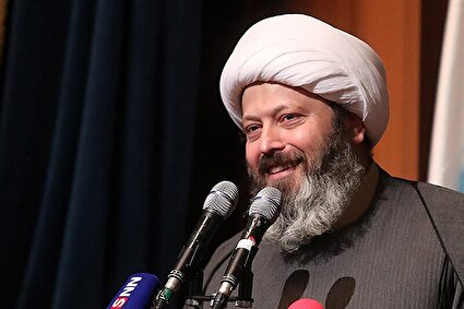 ببینید: شیخ هزینه ساز / اصولگرایان معتقدند حواریون جلیلی درصدد ضربه به روابط ایران و عربستان هستند