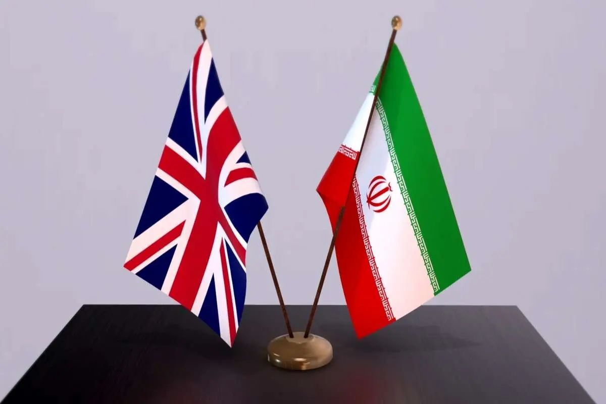 ادعای سفیر بریتانیا در آمریکا: زمان برای مکانیسم ماشه در حال اتمام است، ایران باید نسبت به این موضوع هوشیار باشد