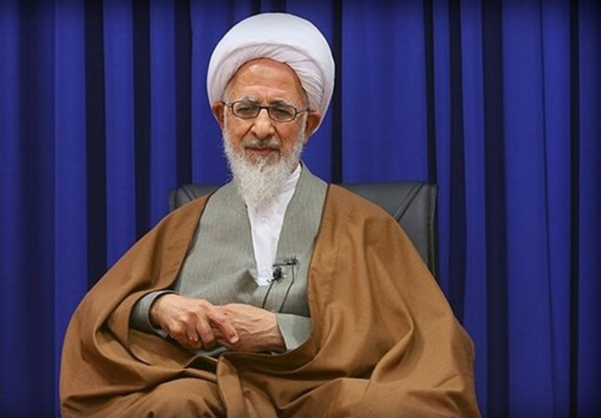 آیت‌الله جوادی آملی: مدیریت یعنی به جای قهر و حذف، به دنبال اصلاح و هدایت باشیم/ باید خطاکاران را اصلاح و شایستگان را تشویق کرد