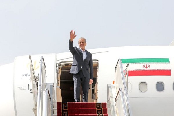 پزشکیان پس از رایزنی‌های مهم در عمان، عازم تهران شد
