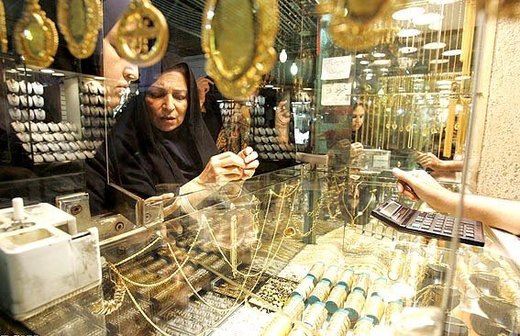 طلا و سکه در مسیر نزولی؛ خریداران همچنان مردد