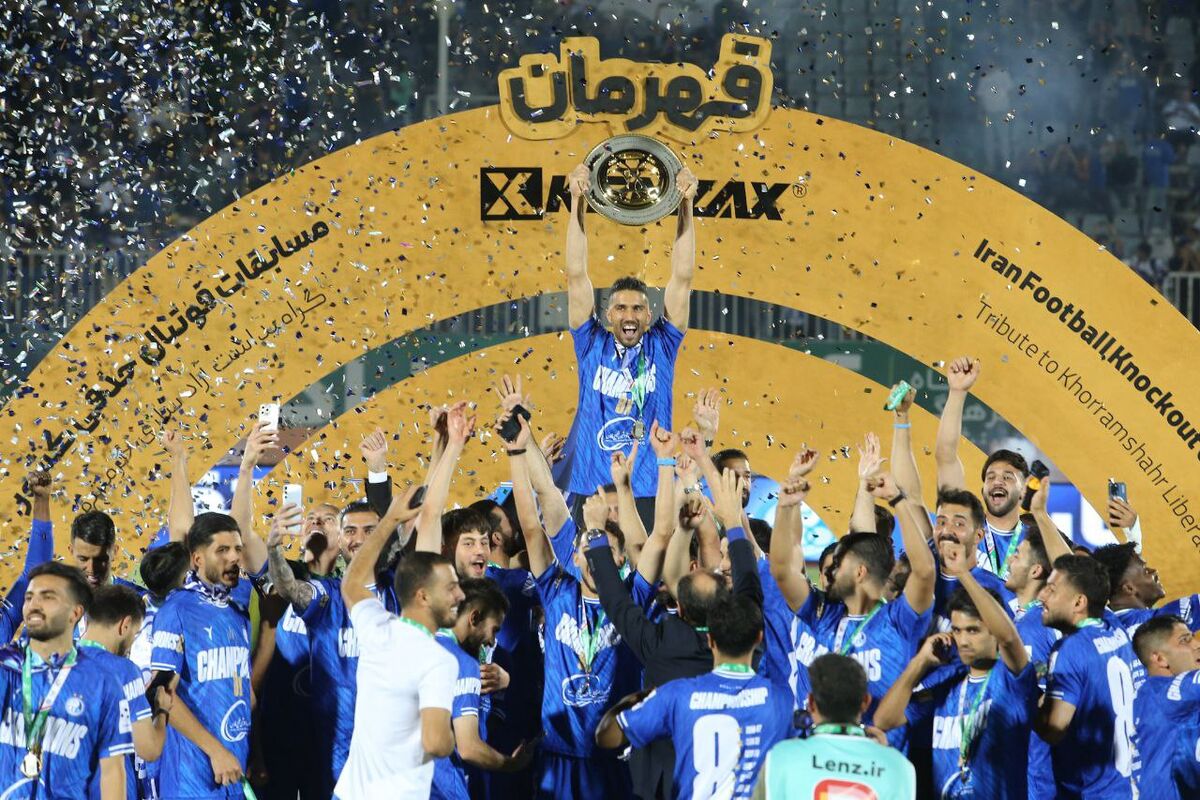 شیرازی‌ها هم قهرمانی استقلال را تبریک گفتند!