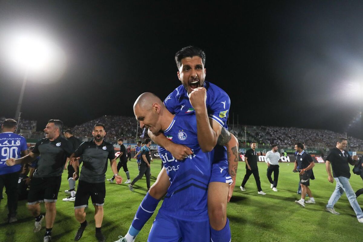 مدافع استقلال و خداحافظی خانوادگی با تیم!