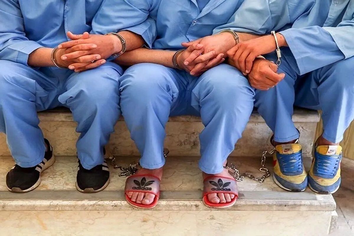 دادستان میناب: دستگیری ۵۵ نفر از اتباع بیگانه غیرمجاز فعال در حوزه قاچاق سوخت