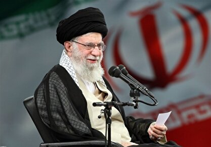 رهبر انقلاب: غنی‌سازی اورانیوم کلید مسئله هسته‌ای است، دشمنان هم روی غنی‌سازی دست گذاشته‌اند / در دهه ۸۰ برای سوخت ۲۰ درصد، غیر قابل اعتماد بودن آمریکا را تجربه کردیم