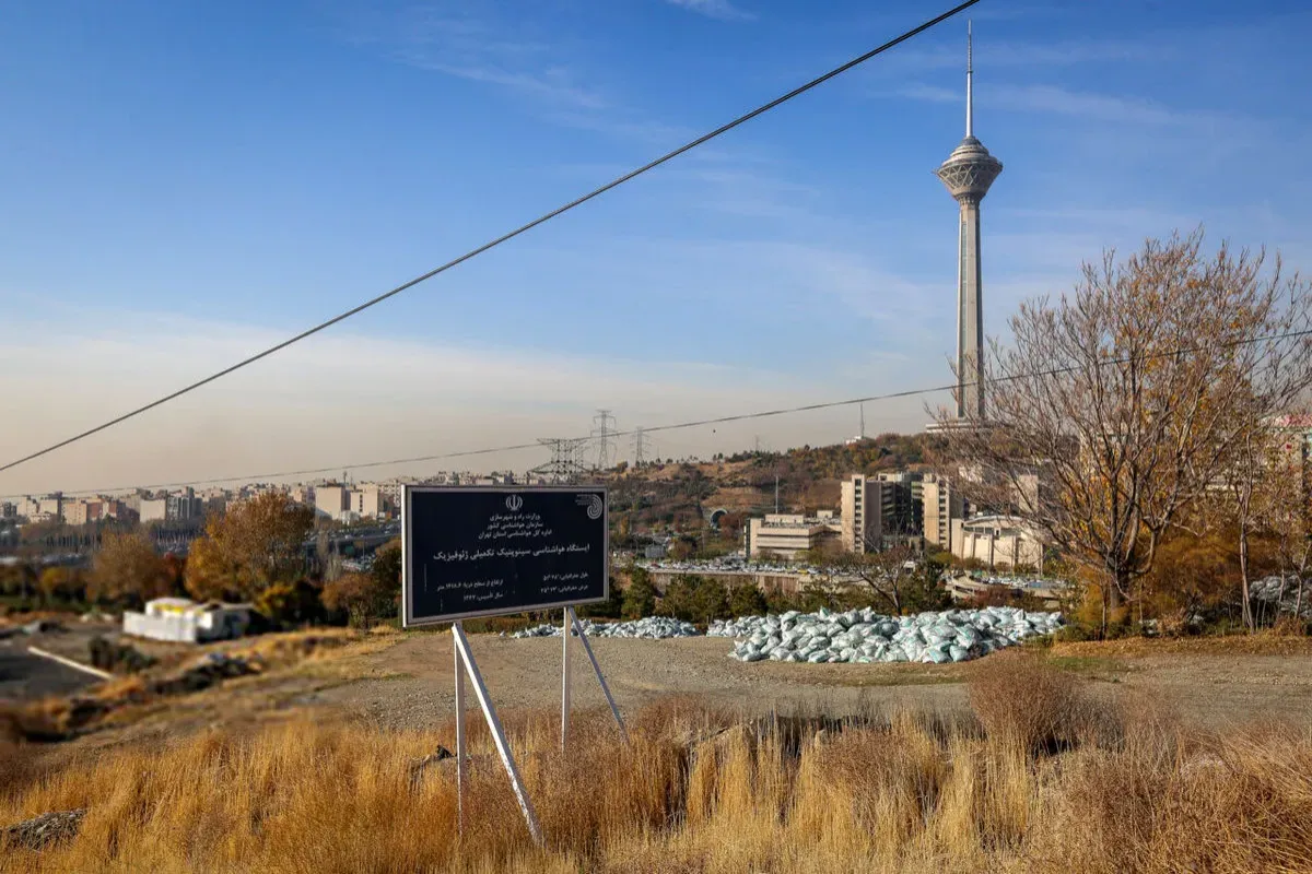 هشدار رگبار، وزش باد و افزایش دما در تهران