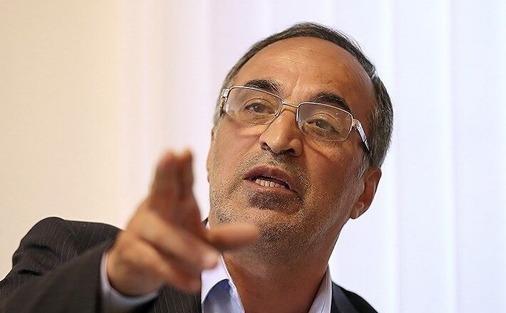 بوقچی استقلال آمد و گفت ما را حلال کن/ سرمربی با توصیه رییس سازمان انتخاب شد نه تصمیم مدیران باشگاه/ پارک ساعی دور هم جمع می‌شدند و علیه استقلال نقشه می‌کشیدند!