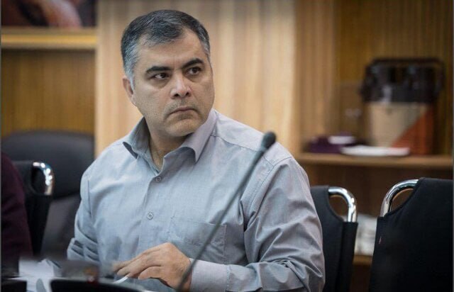وزیر نفت: تا اطلاع ثانوی هیچ افزایش قیمتی شامل ناوگان حمل‌ و نقل فعال نخواهد شد/ هرگونه تغییر در سهمیه یا قیمت، فقط مربوط به ناوگان فاقد مدارک رسمی و یا خارج از شبکه تعریف شده، خواهد بود