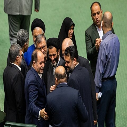 تصاویر: صحن علنی مجلس - ۱۴ مرداد
