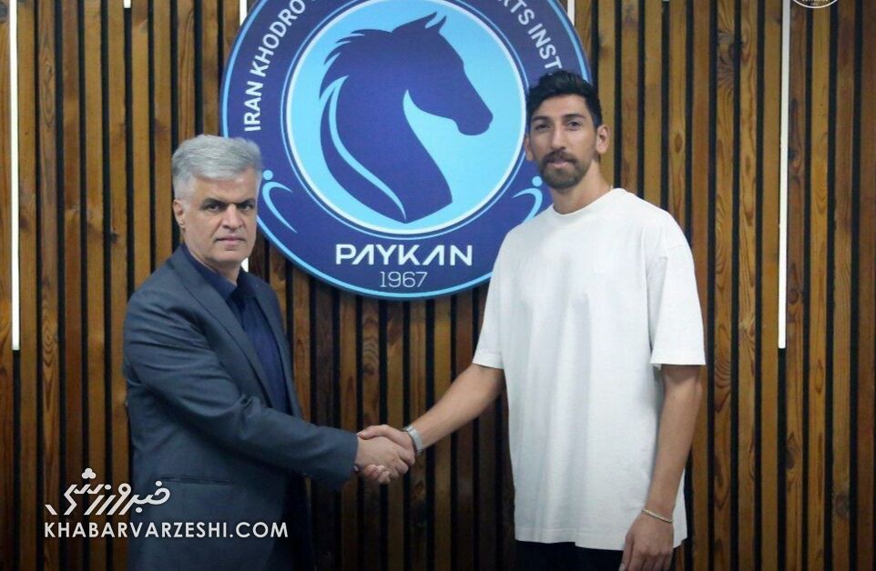 مهاجم سابق استقلال رسماً به پیکان پیوست
