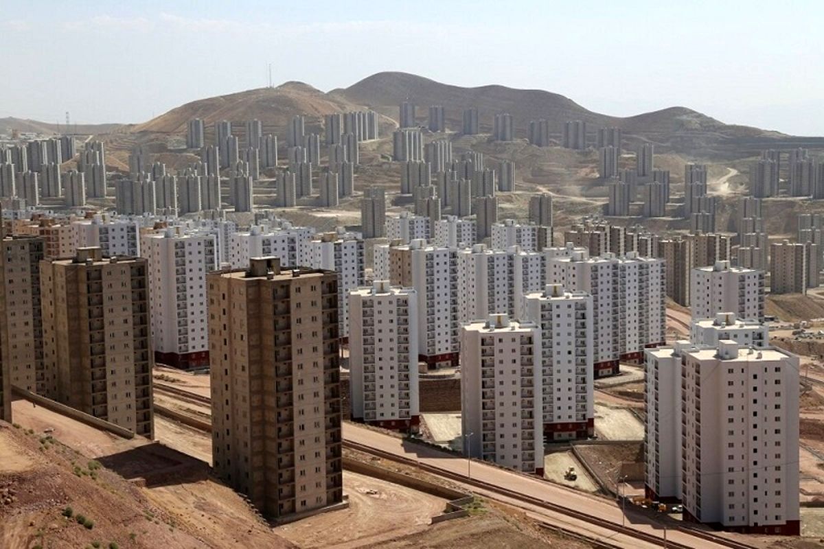 مشکل جدید سازندگان مسکن در پردیس ؛ جزئیات اختلاف پیمانکاران و شرکت عمران پردیس