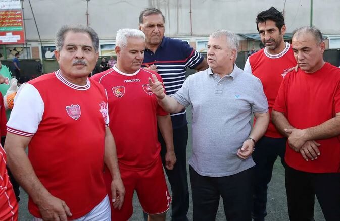 قول مهم پیشکسوتان پرسپولیس به کاپیتان بزرگ/ علی پروین: نگران هزینه‌های درمانت نباش!