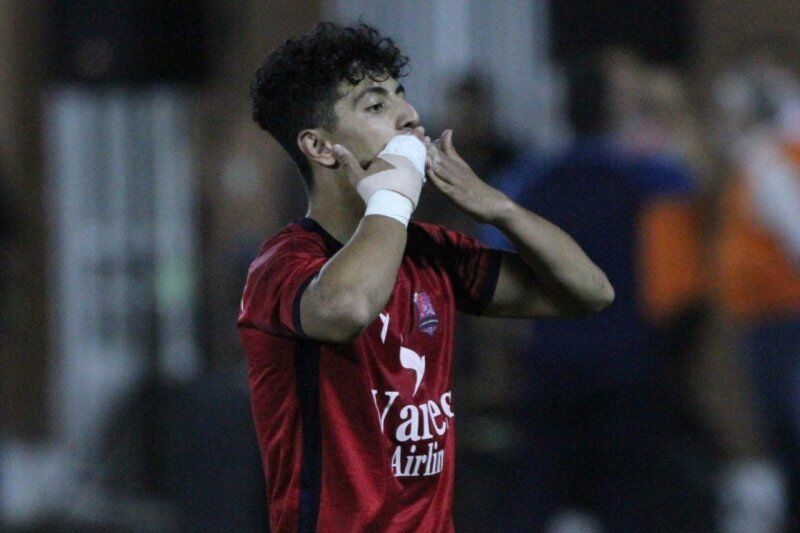 مدافع سرخپوشان به شباب الاهلی امارات پیوست