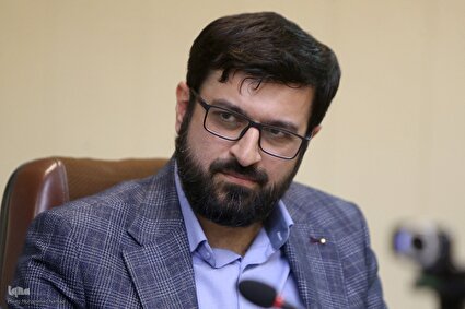 ببینید / حمله مجری صداوسیما به حامیان مذاکره: این‌ها اختلال روانی دارند / جمهوری اسلامی عناصر غرب‌زده را از صحنه سیاسی کشور کنار بزند